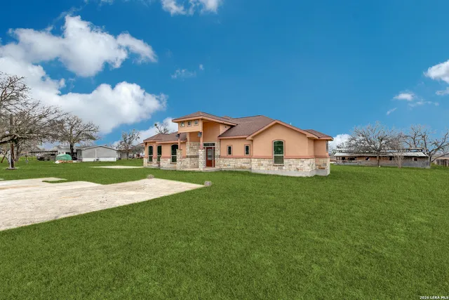 $635,000 | 470 Blue Quail, Lytle, TX 78052