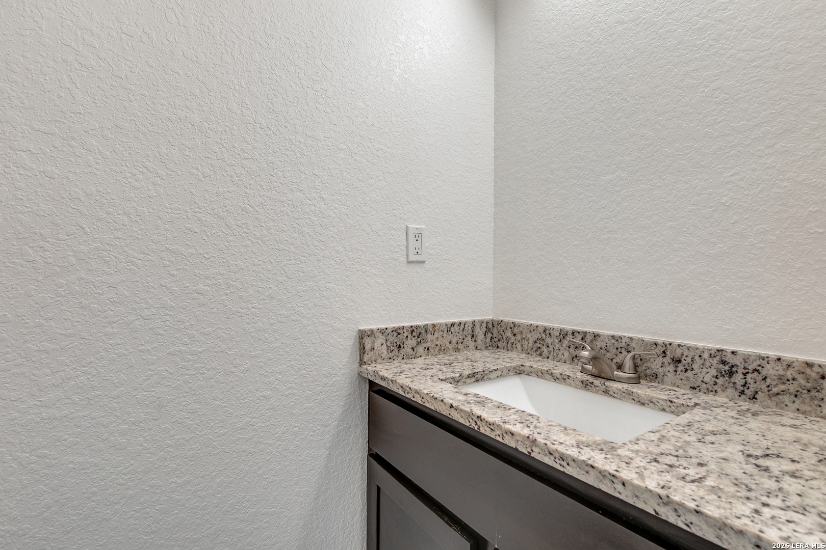 470 Blue Quail Lytle, TX 78052 - Photo 31 of 36