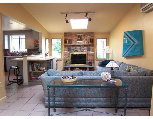 66 Crescent Road Longmeadow, MA 01106 - Photo 3 of 24 Gallery Image 3