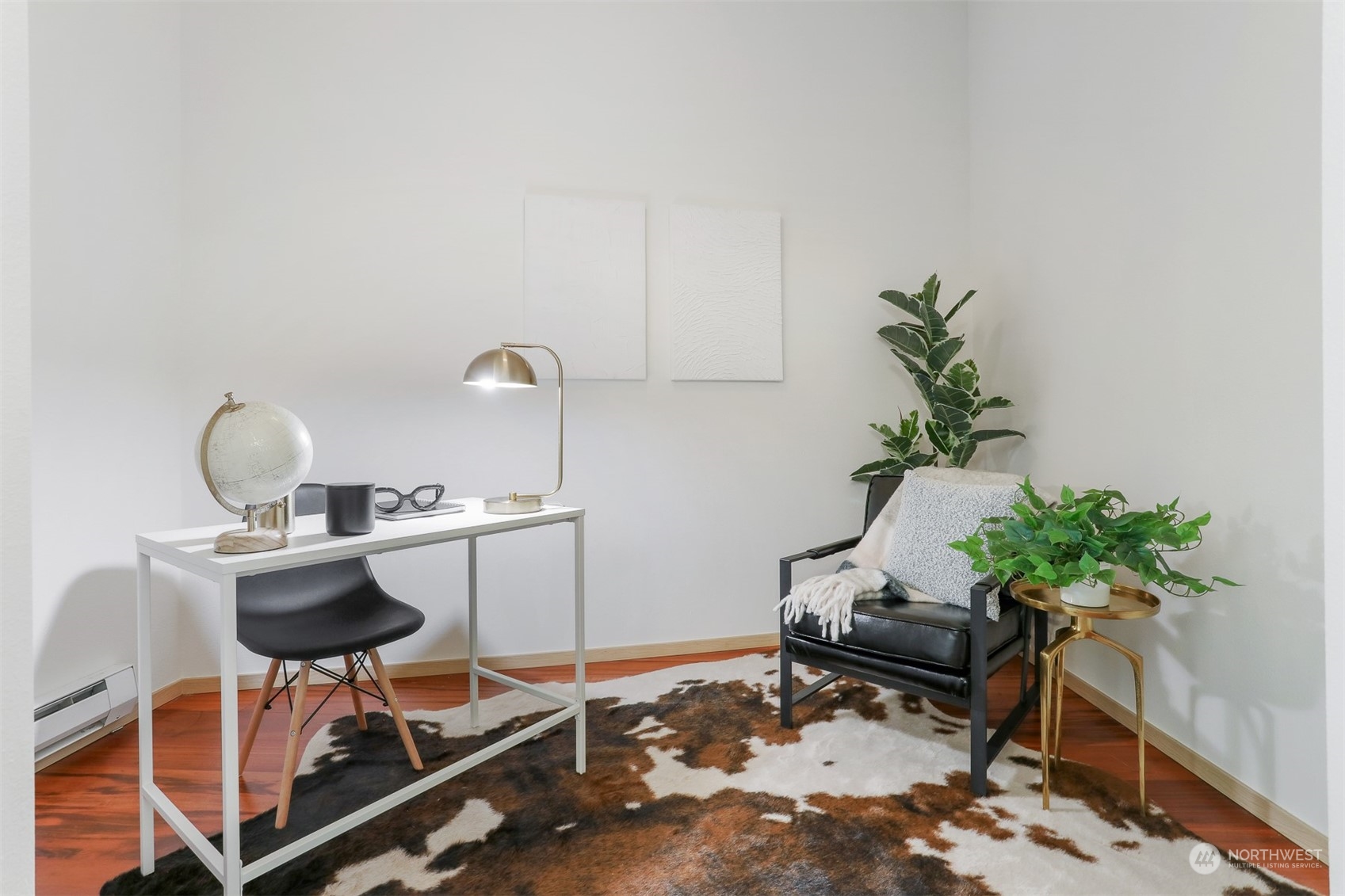 3333 Wallingford Avenue North, Unit 101 Seattle, WA 98103 - Photo 16 of 26 a workspace with furniture