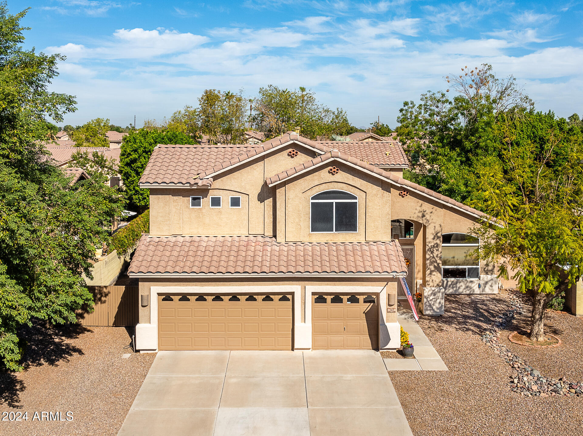 314 West Patrick Street Gilbert, AZ 85233 - Photo 3 of 63 314 WPatrick St-2-19-HDR-Edit