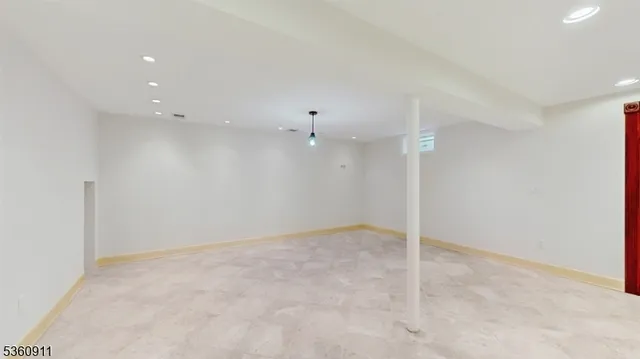 $3,400 | 104 Briar Court, Hamburg, NJ 07419