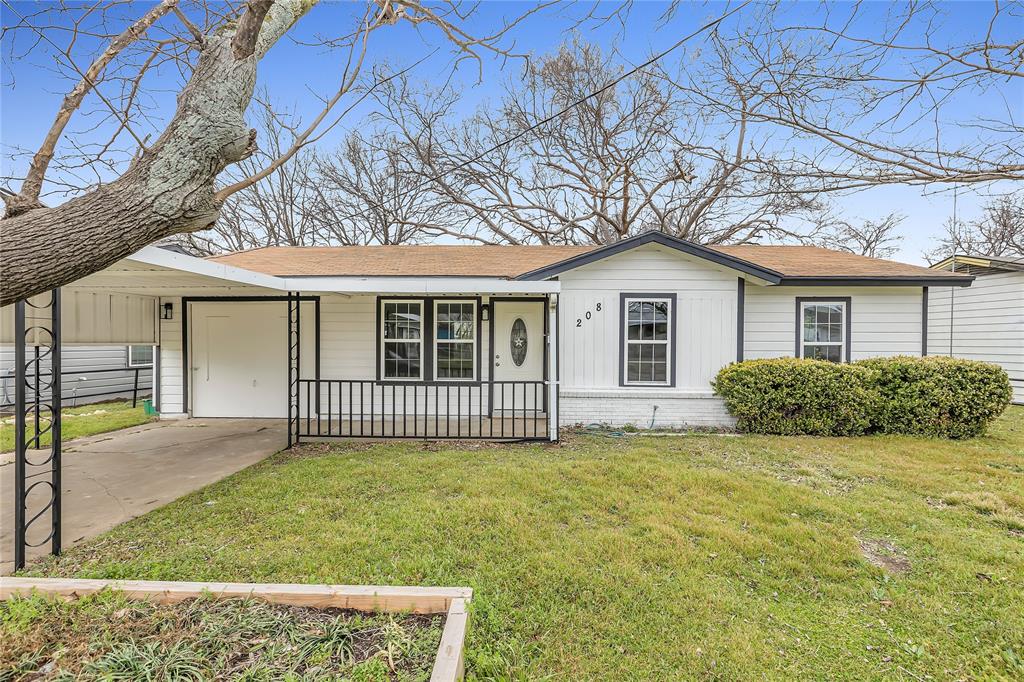 208 Kay Lane Saginaw, TX 76179 - Photo 2 of 25