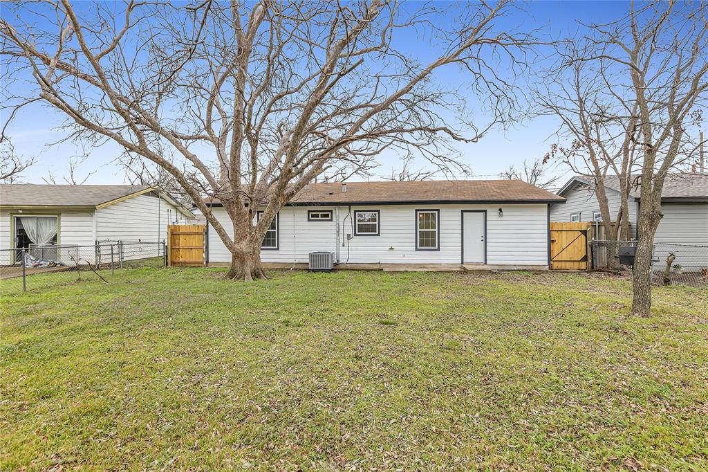 208 Kay Lane Saginaw, TX 76179 - Photo 24 of 25