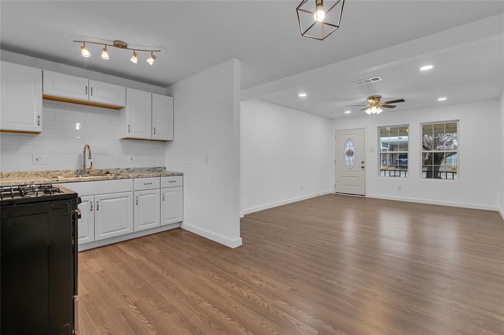 208 Kay Lane Saginaw, TX 76179 - Photo 7 of 25