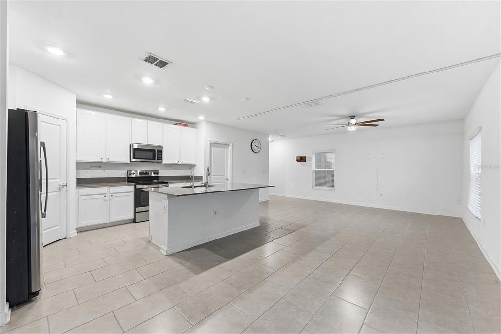 1126 James Paul Road Davenport, FL 33837 - Photo 10 of 32