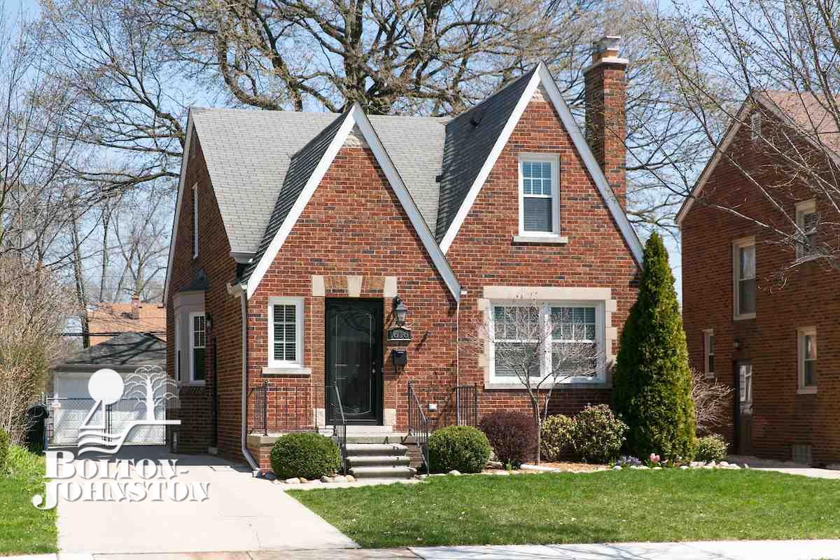1616 Hampton Road Grosse Pointe Woods, MI 48236 - Photo 1 of 29