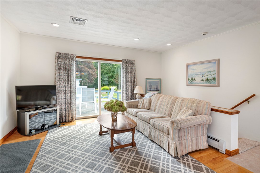 31 Avice Street Narragansett, RI 02882 - Photo 28 of 39