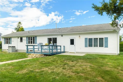 $929,000 | 31 Avice Street, Narragansett, RI 02882