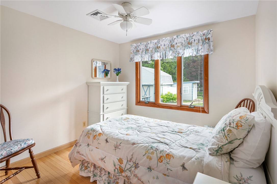 31 Avice Street Narragansett, RI 02882 - Photo 34 of 39