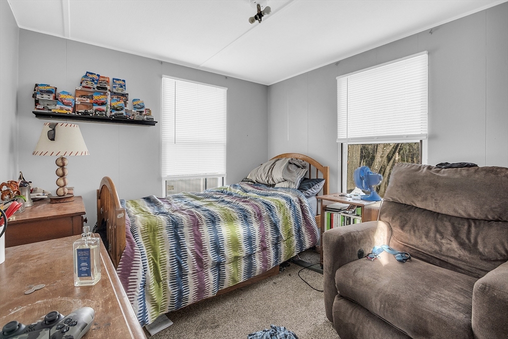 27-29 Catacunemaug Road Shirley, MA 01464 - Photo 16 of 35 Gallery Image 16