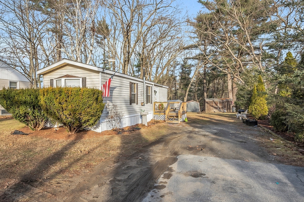 27-29 Catacunemaug Road Shirley, MA 01464 - Photo 25 of 35 Gallery Image 25