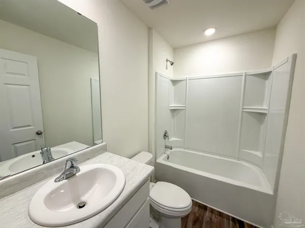 $1,850 | 6509 June Bug Drive, Milton, FL 32583