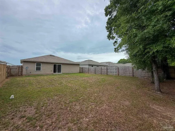 $1,850 | 6509 June Bug Drive, Milton, FL 32583