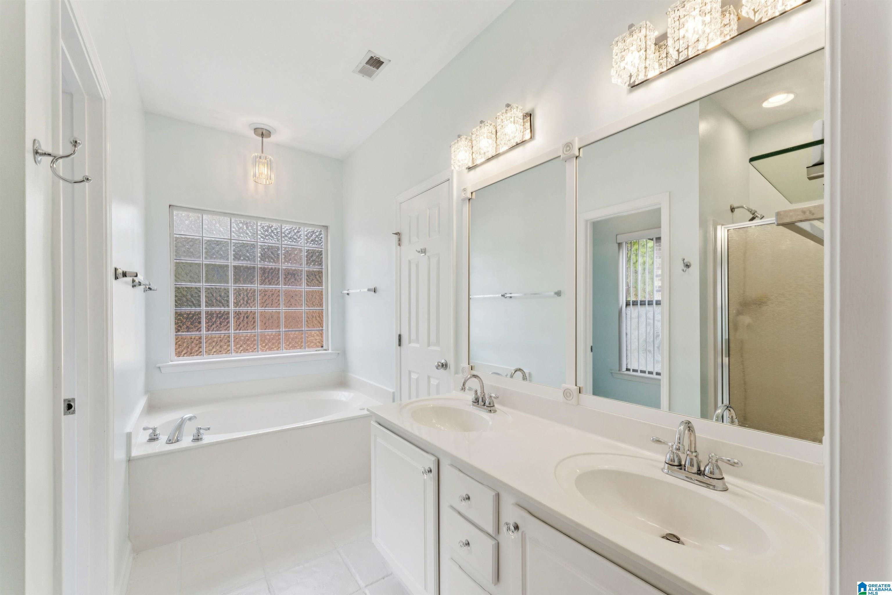 2104 Tudor Lane Moody, AL 35004 - Photo 10 of 19