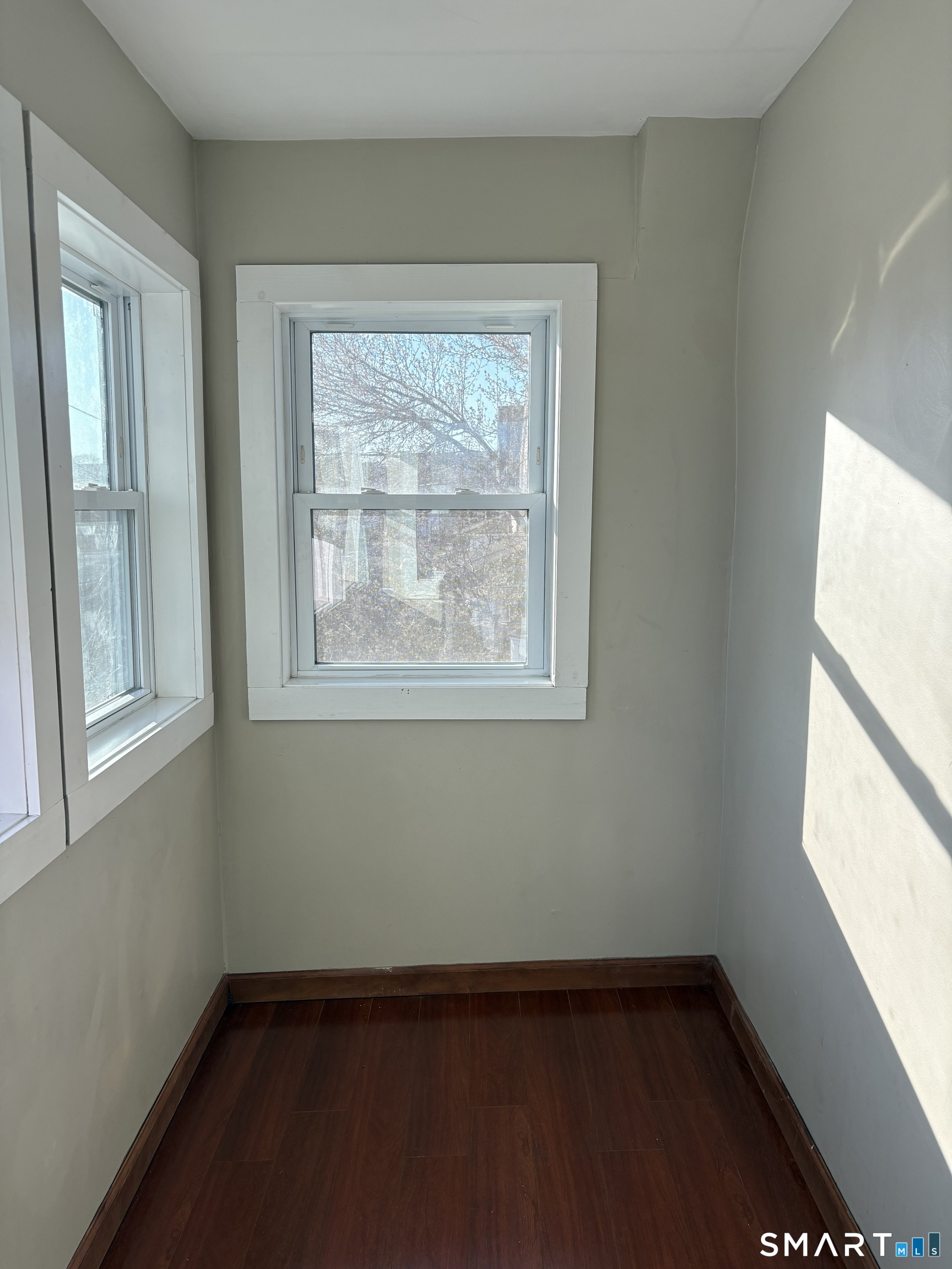164 French Street, Unit 3 Bridgeport, CT 06606 - Photo 3 of 13 an empty room with a window