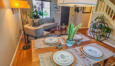 a view of a entryway with furniture and garden