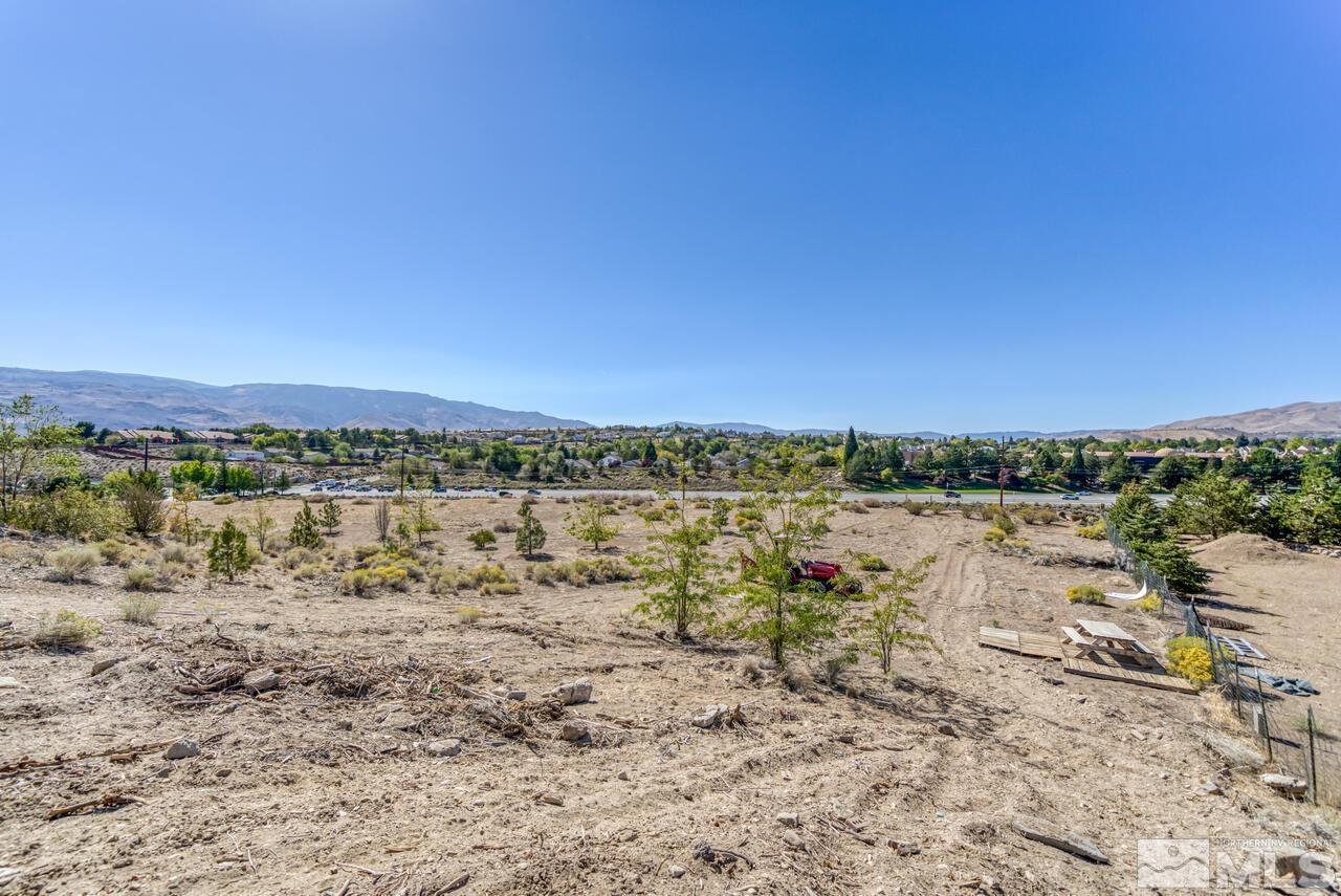 3369 Heights Reno, NV 89503 - Photo 8 of 29 Photo 8
