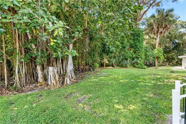 $3,100 | 10004 Connecticut Street, Bonita Springs, FL 34135