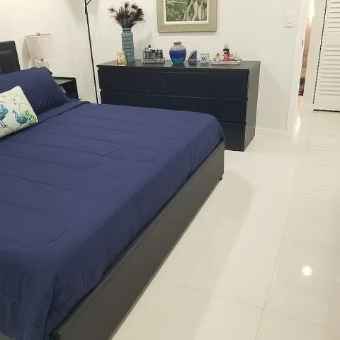 $399,000 | 2415 West 67th Place, Unit 811, Hialeah, FL 33016