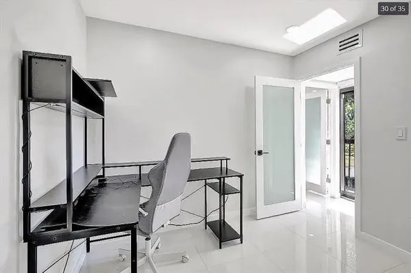 $399,000 | 2415 West 67th Place, Unit 811, Hialeah, FL 33016