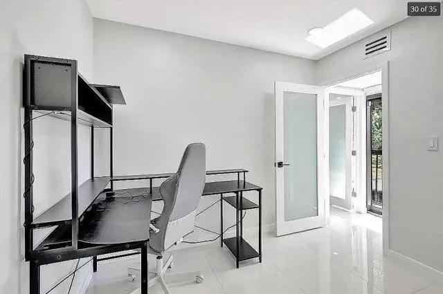 $399,000 | 2415 West 67th Place, Unit 811, Hialeah, FL 33016