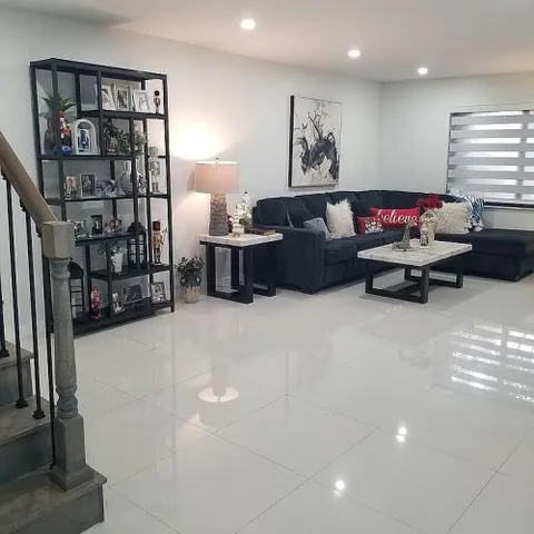 $399,000 | 2415 West 67th Place, Unit 811, Hialeah, FL 33016