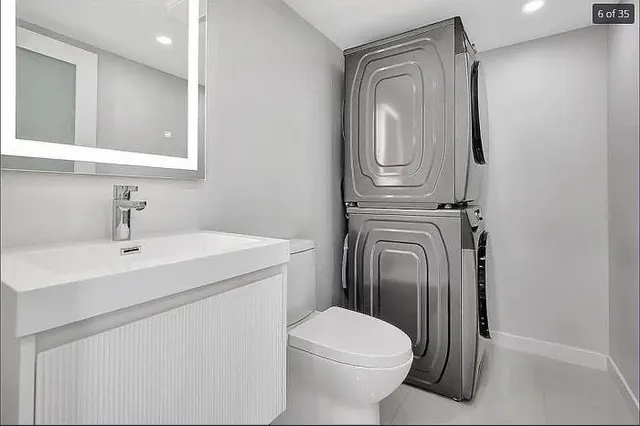 $399,000 | 2415 West 67th Place, Unit 811, Hialeah, FL 33016