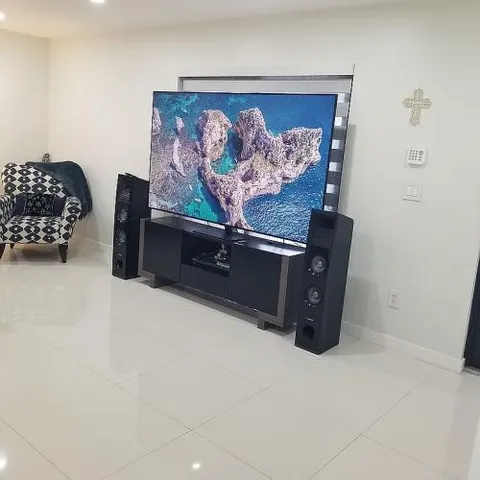 $399,000 | 2415 West 67th Place, Unit 811, Hialeah, FL 33016