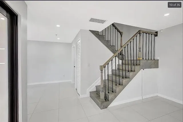 $399,000 | 2415 West 67th Place, Unit 811, Hialeah, FL 33016