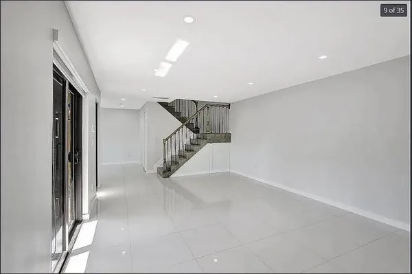 $399,000 | 2415 West 67th Place, Unit 811, Hialeah, FL 33016