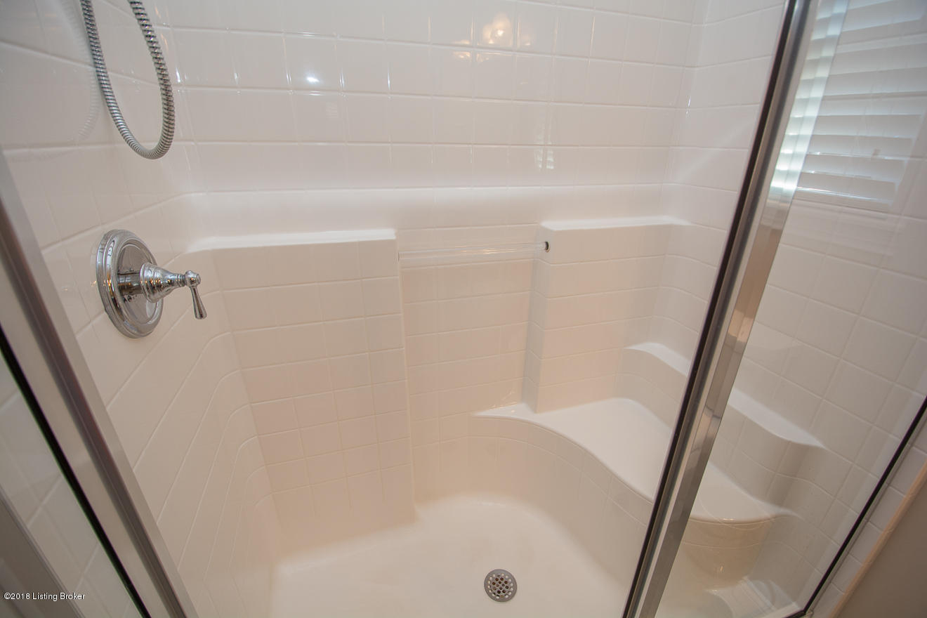 904 Ridge Point Drive Louisville, KY 40299 - Photo 26 of 37 Master Walk-In Shower