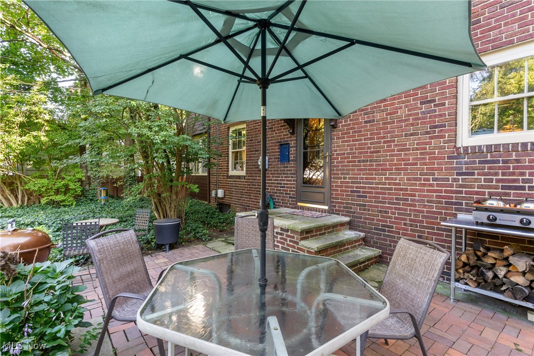 17015 Fernway Road Cleveland, OH 44120 - Photo 36 of 45