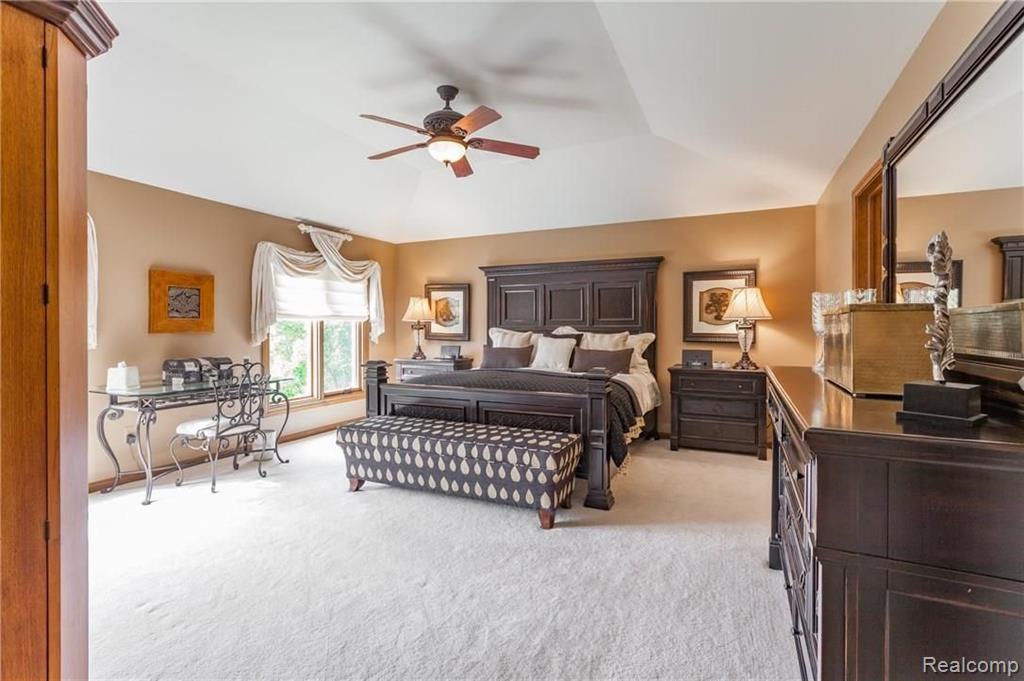1110 Ridgeway Drive Rochester, MI 48307 - Photo 20 of 44