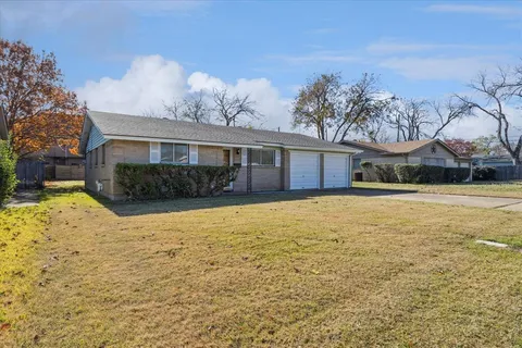 $265,000 | 108 Donald Drive, Hurst, TX 76053