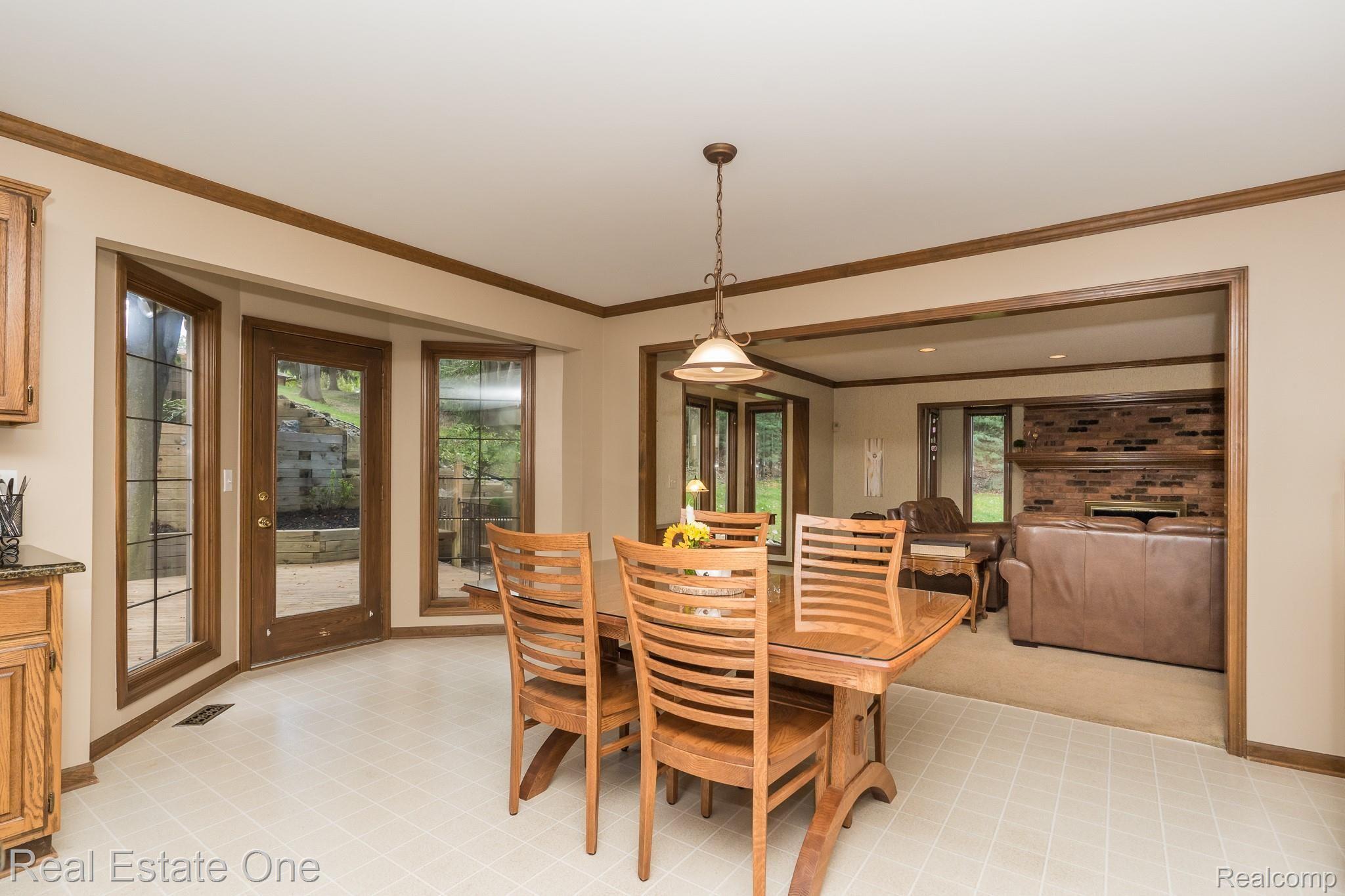 1261 Springwood Court Rochester, MI 48309 - Photo 13 of 85 Springwood MLS-W054.jpg