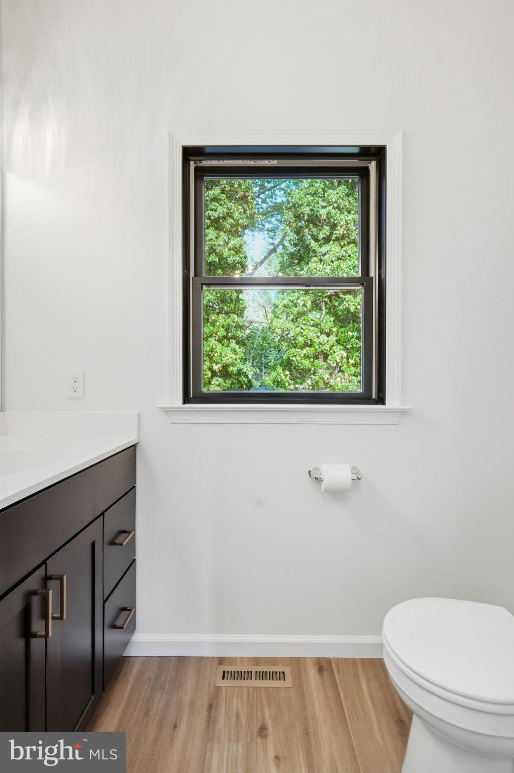 410 East Rose Tree Road Media, PA 19063 - Photo 27 of 50 Powder Room