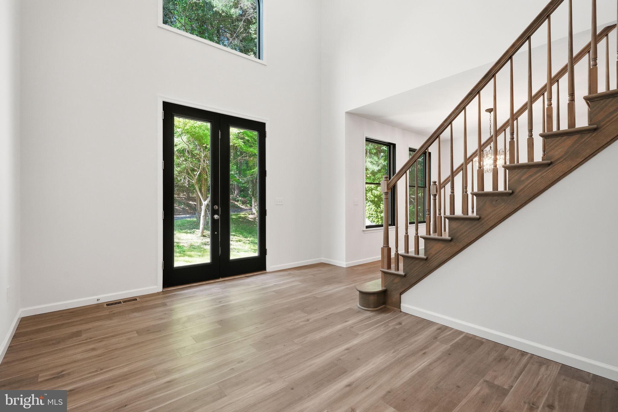 410 East Rose Tree Road Media, PA 19063 - Photo 4 of 50 Two Story Foyer