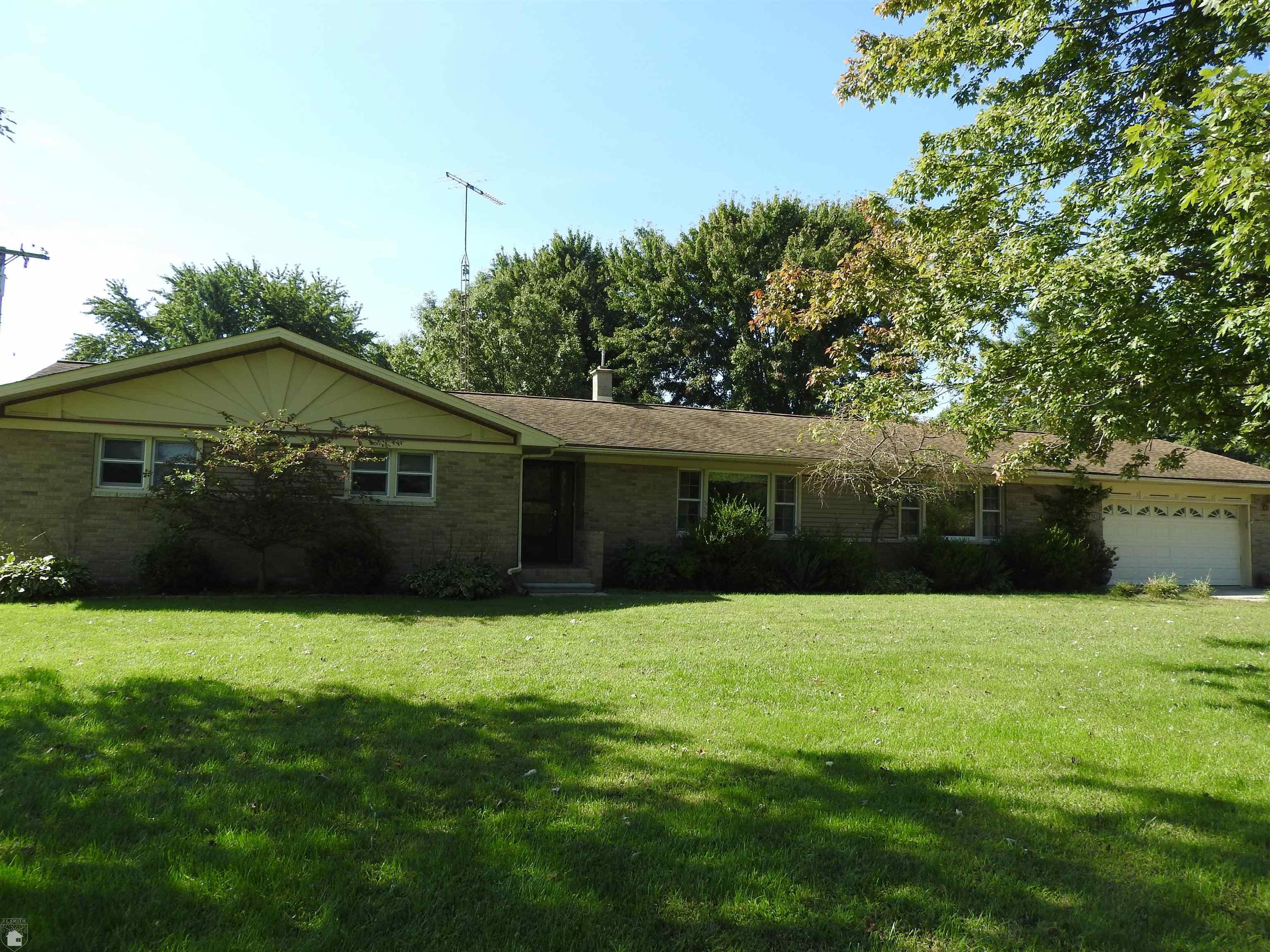 7353 Trumble Road St. Clair, MI 48079 - Photo 2 of 23 50154060-115b55d9-c34b-4a5b-acb4-b088af35473c.JPG