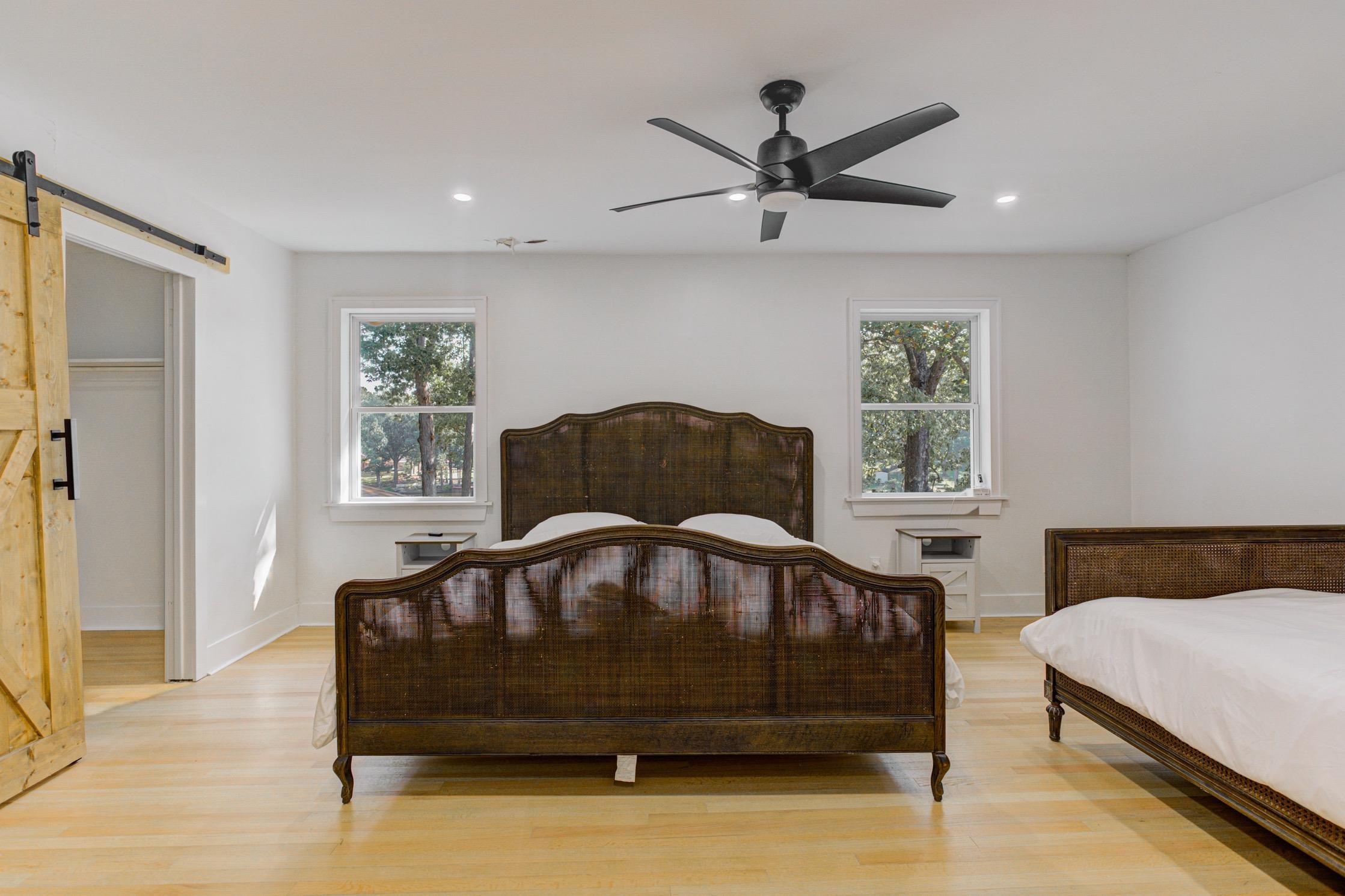 3914 Springfield Drive Memphis, TN 38128 - Photo 24 of 33 a bedroom with a bed and a window