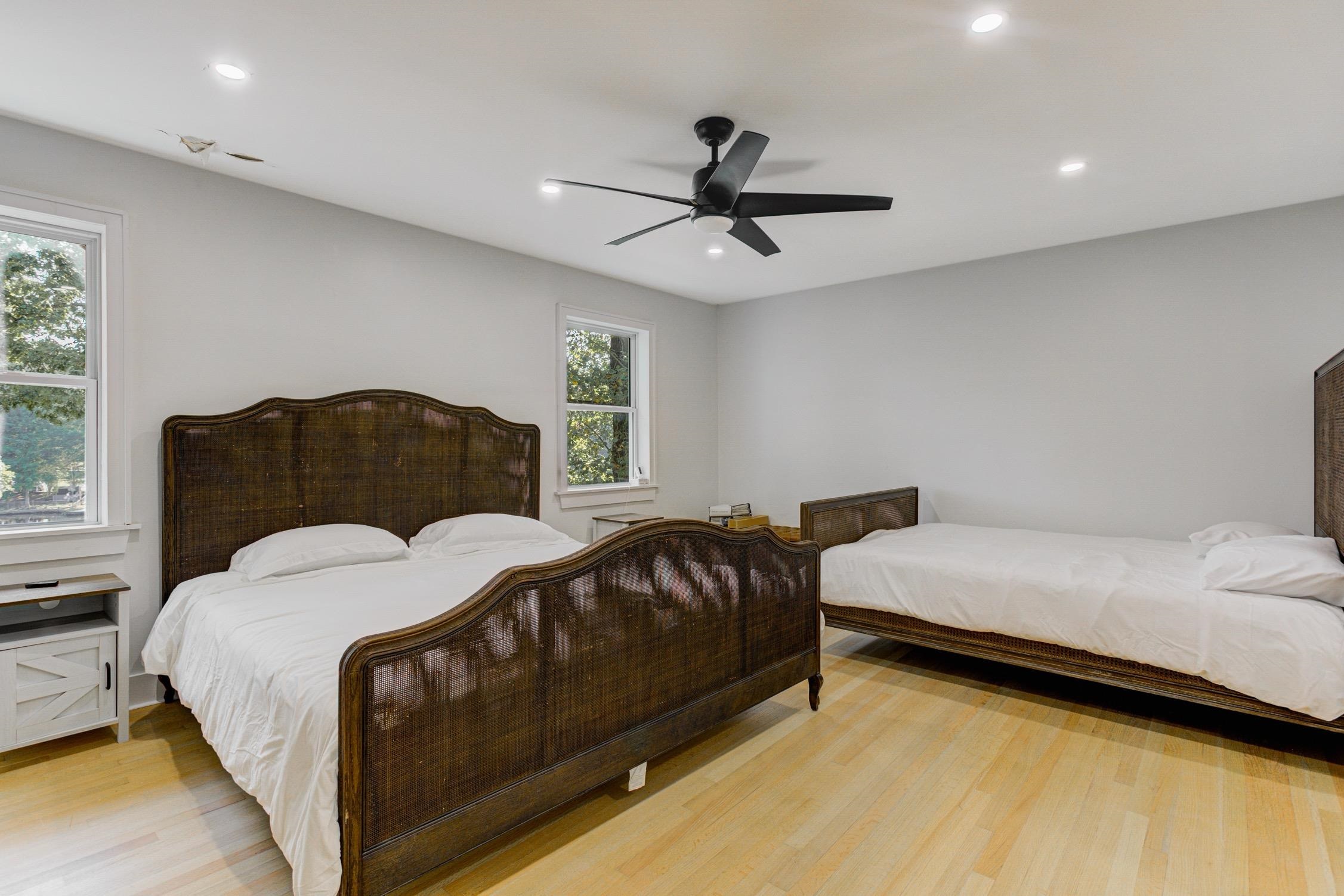 3914 Springfield Drive Memphis, TN 38128 - Photo 25 of 33 a bedroom with a bed and window
