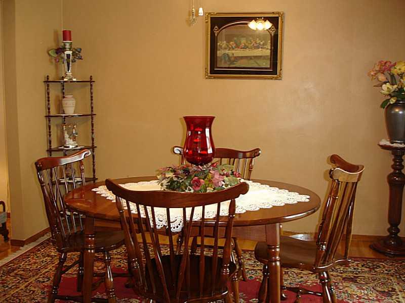 Dining Room. 