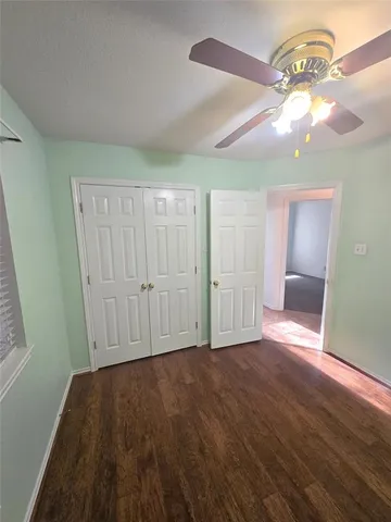 $325,000 | 604 Valleyridge Court, Decatur, TX 76234