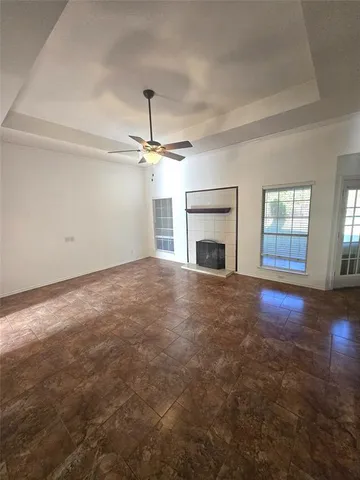 $325,000 | 604 Valleyridge Court, Decatur, TX 76234