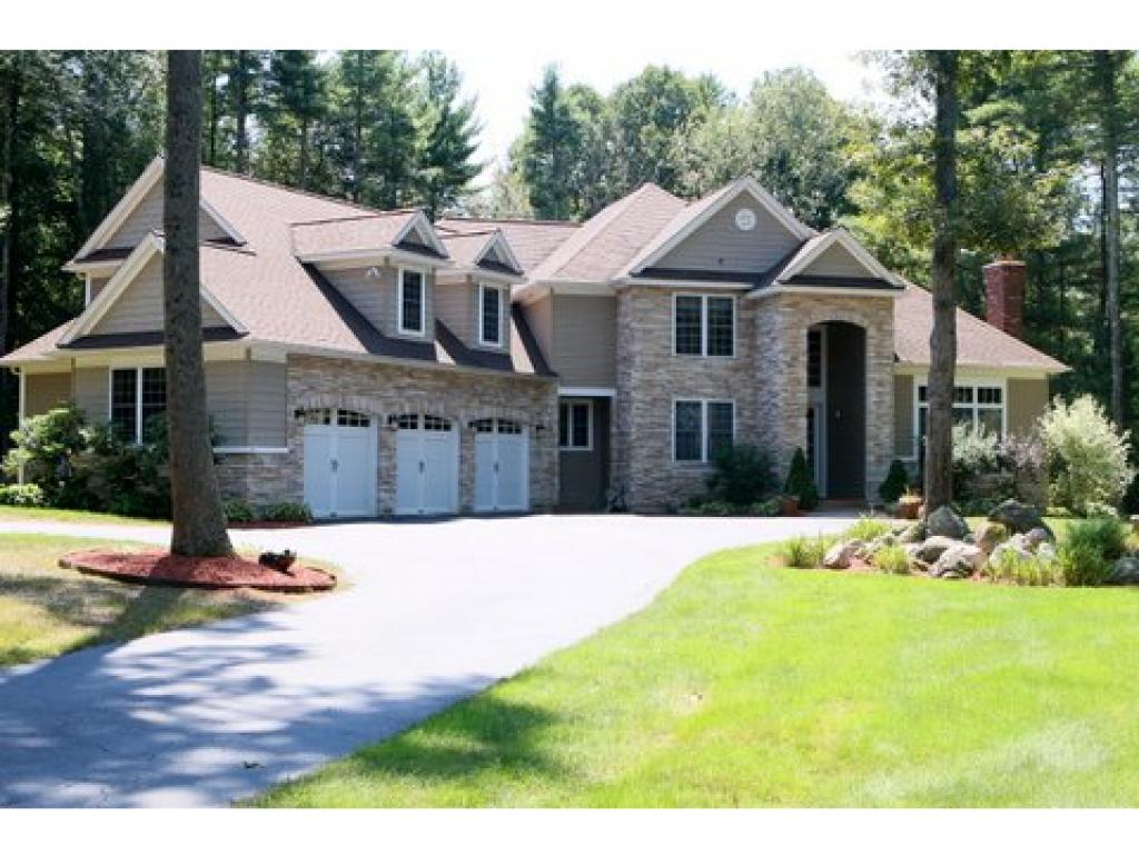 19 Welch Road Londonderry, NH 03053 - Photo 1 of 31