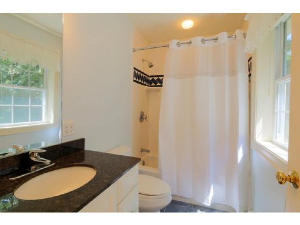 19 Welch Road Londonderry, NH 03053 - Photo 26 of 31