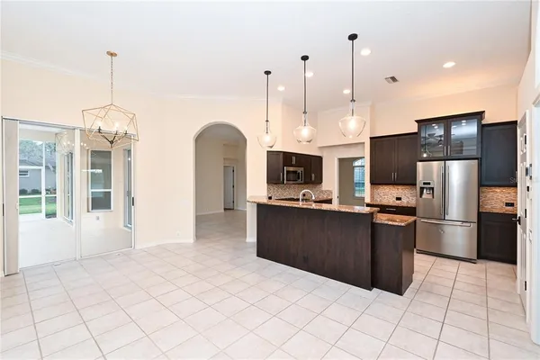 $3,900 | 7468 Myrica Drive, Sarasota, FL 34241