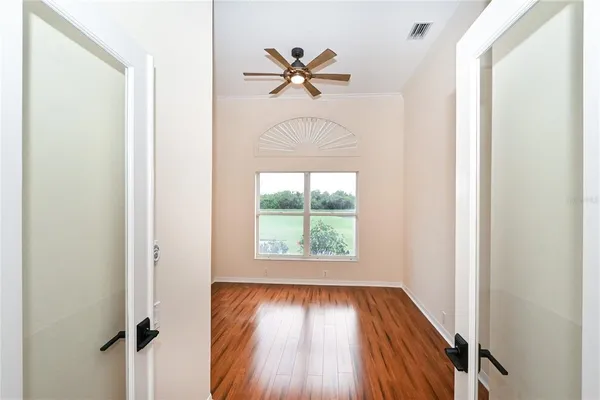 $3,900 | 7468 Myrica Drive, Sarasota, FL 34241