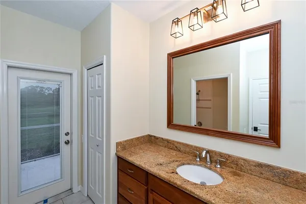 $3,900 | 7468 Myrica Drive, Sarasota, FL 34241