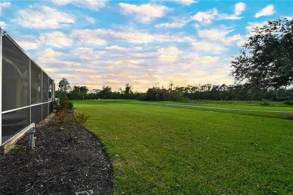 $3,900 | 7468 Myrica Drive, Sarasota, FL 34241